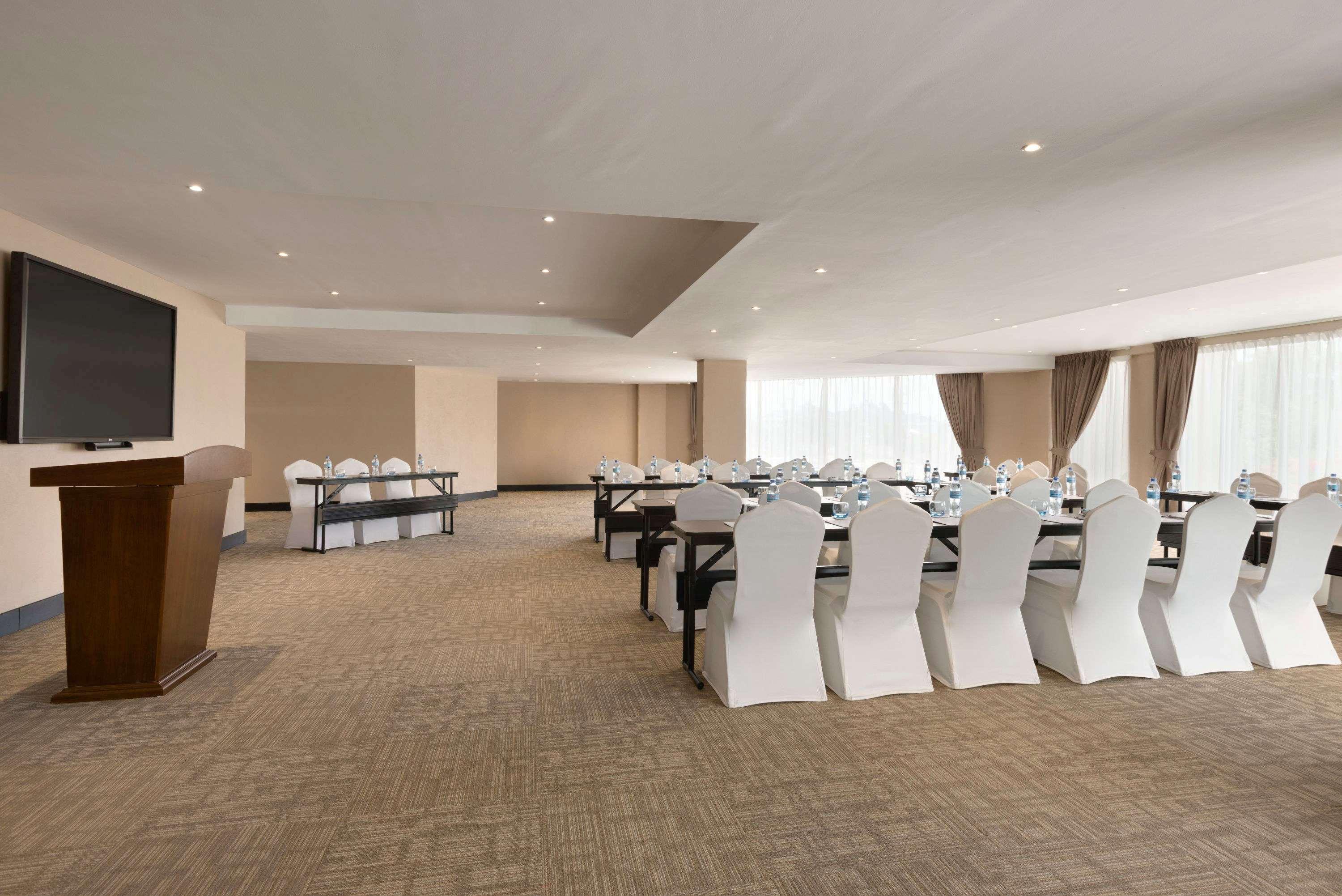 Ramada Resort By Wyndham Dar Es Salaam Zewnętrze zdjęcie
